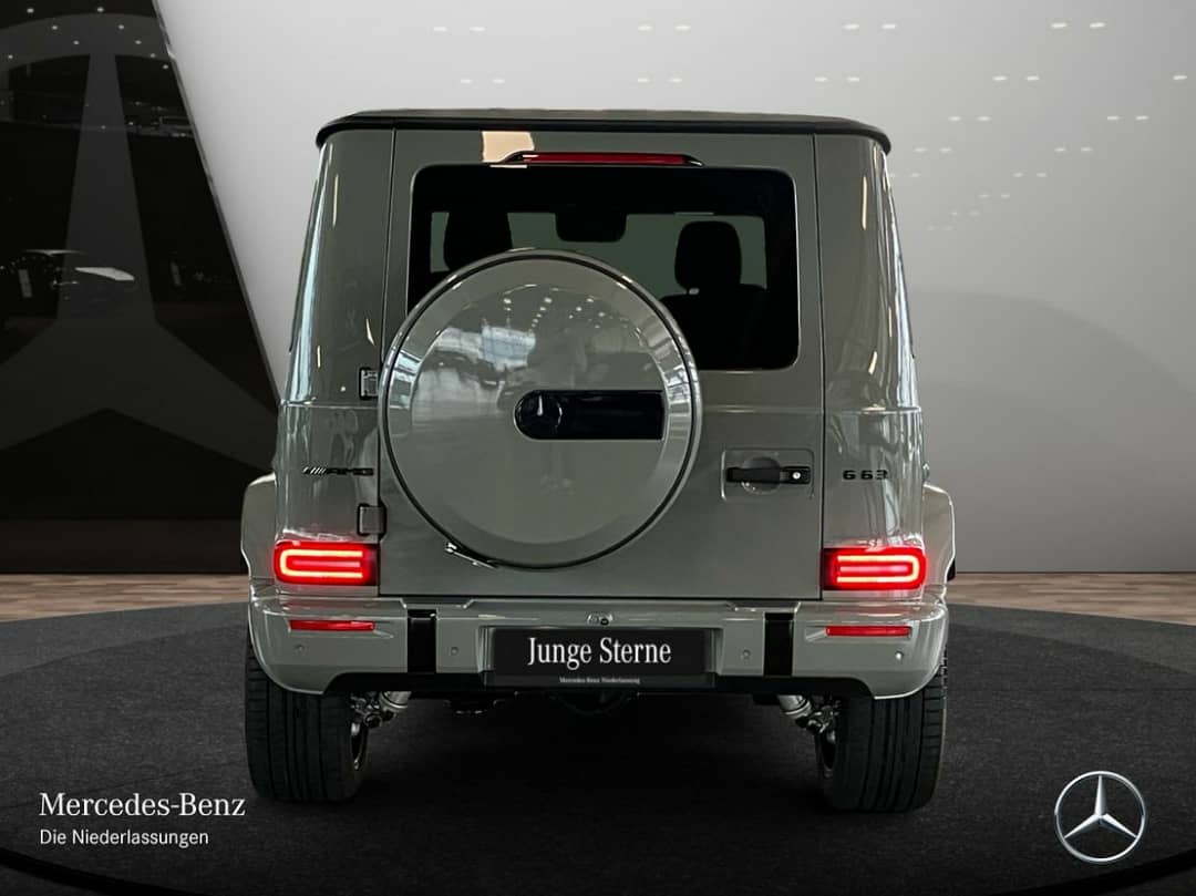 2025 Mercedes-Benz Junge Sterne