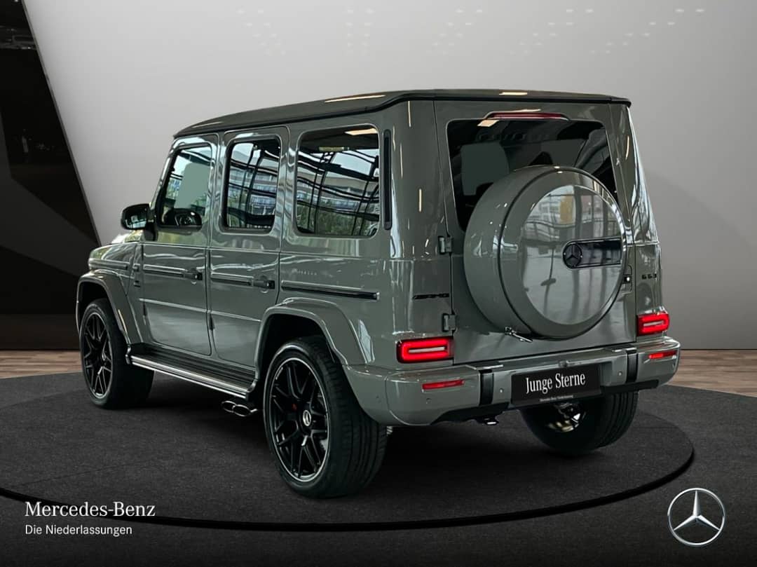 2025 Mercedes-Benz Junge Sterne