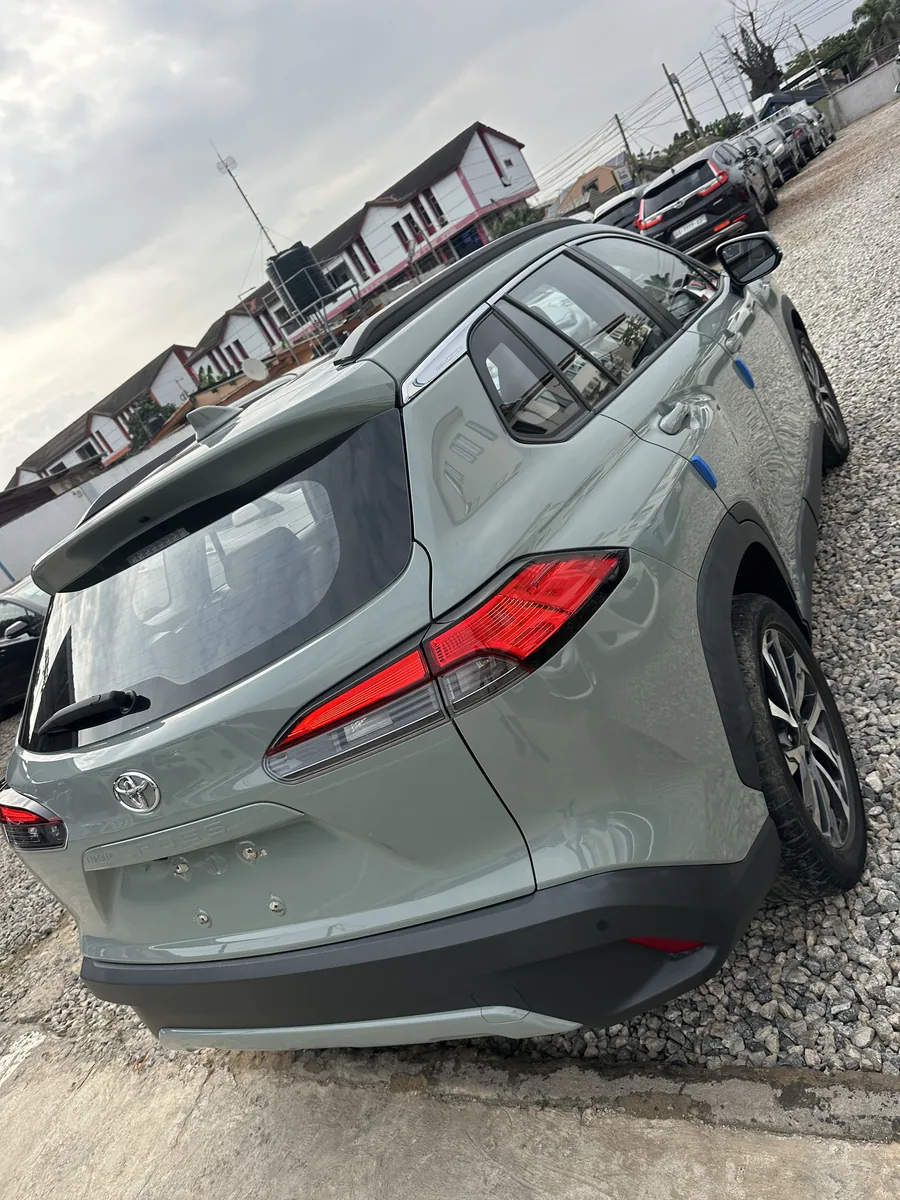 2022 Toyota Corolla Cross - View 3