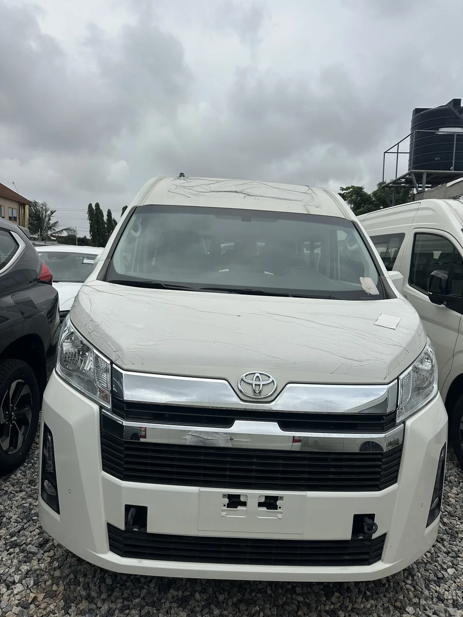 Toyota Hiace - Additional View