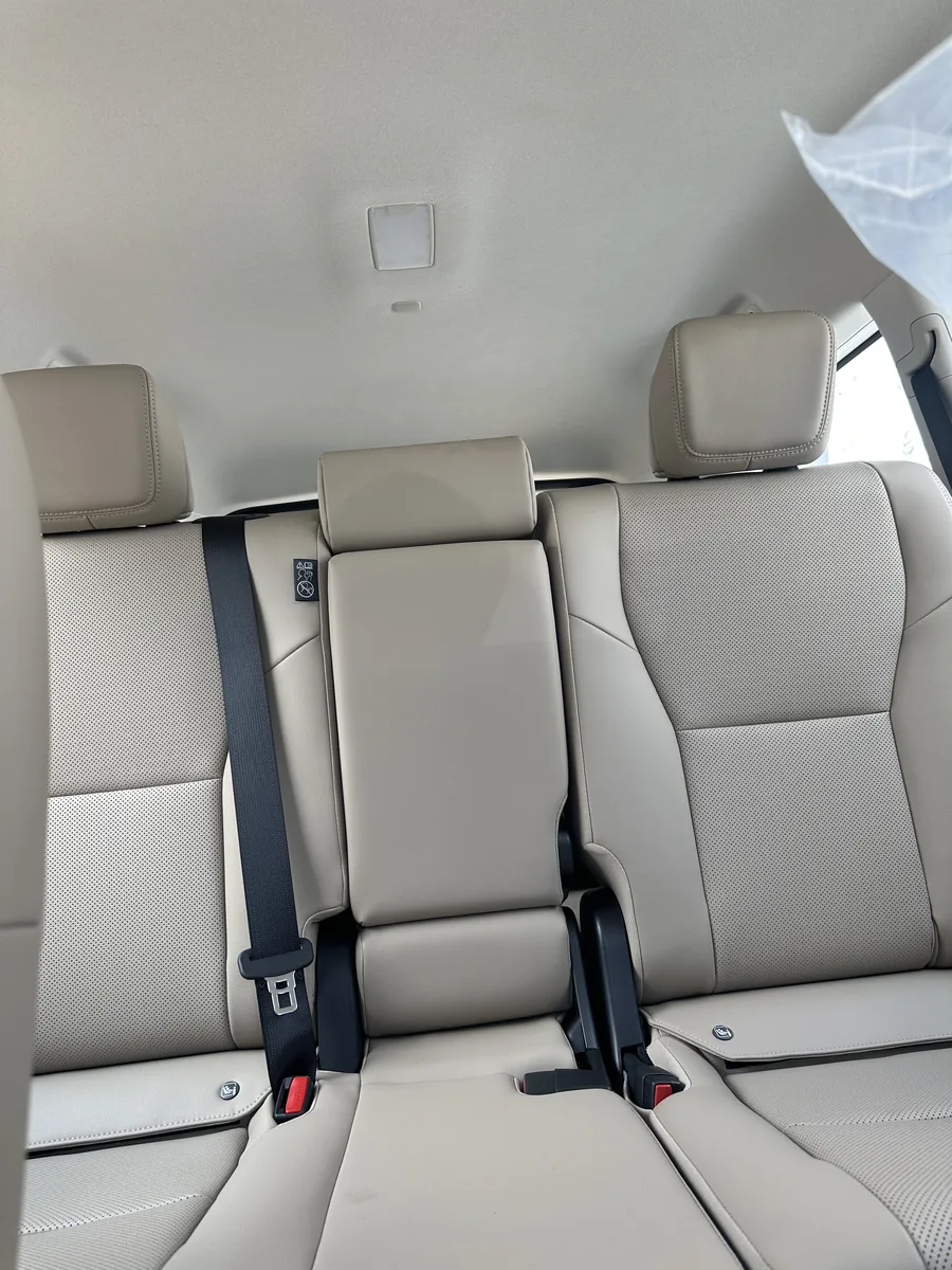 2025 Toyota Land Cruiser Prado - View 5