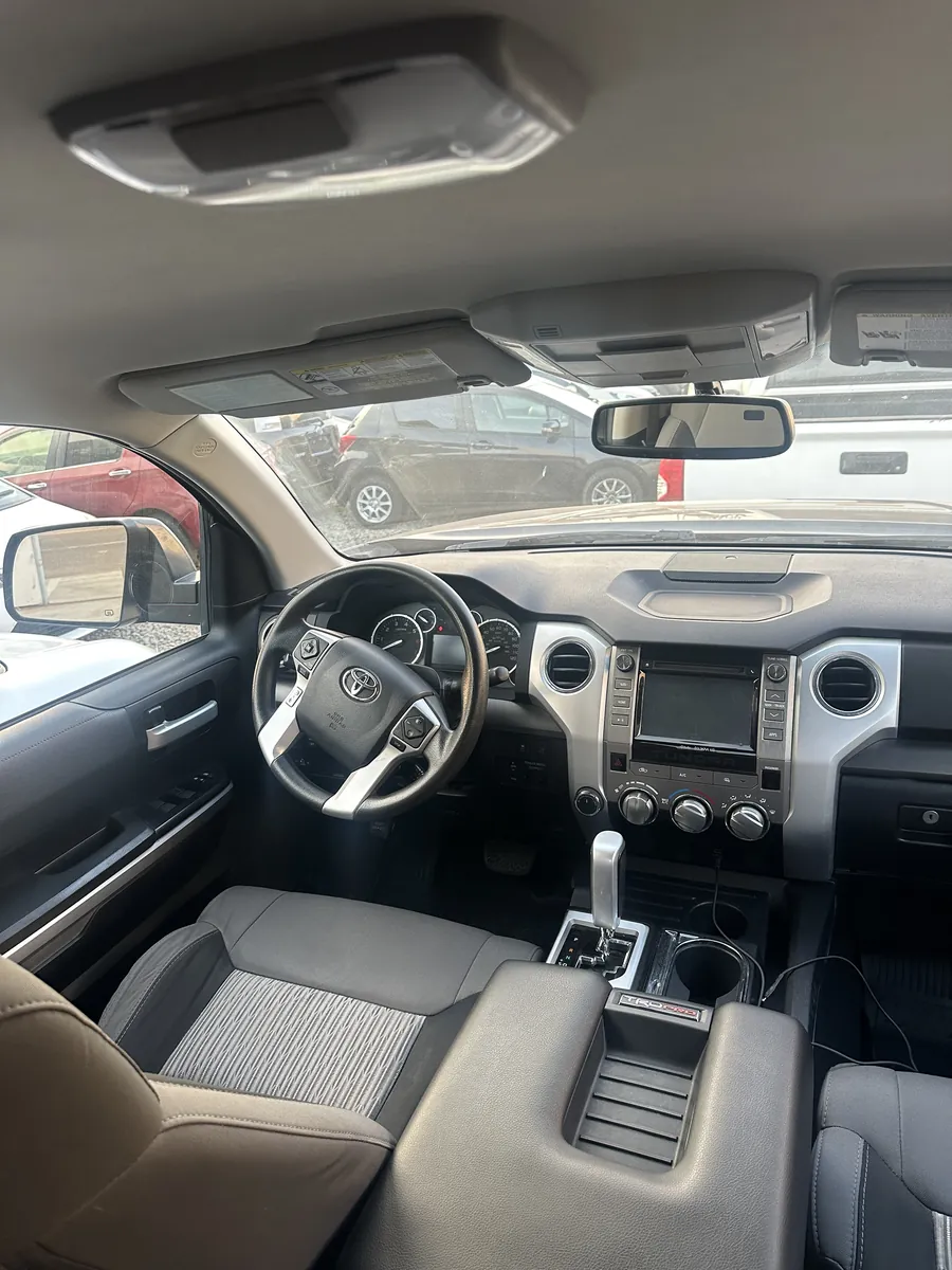 2017 Toyota Tundra - View 7